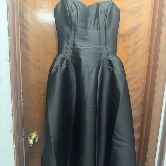 Express Black Satin Midi Dress - Picture 5 of 12